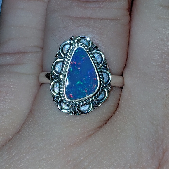 Elegant Australian Opal Silver Ring Size 7.5 - Picture 12 of 15